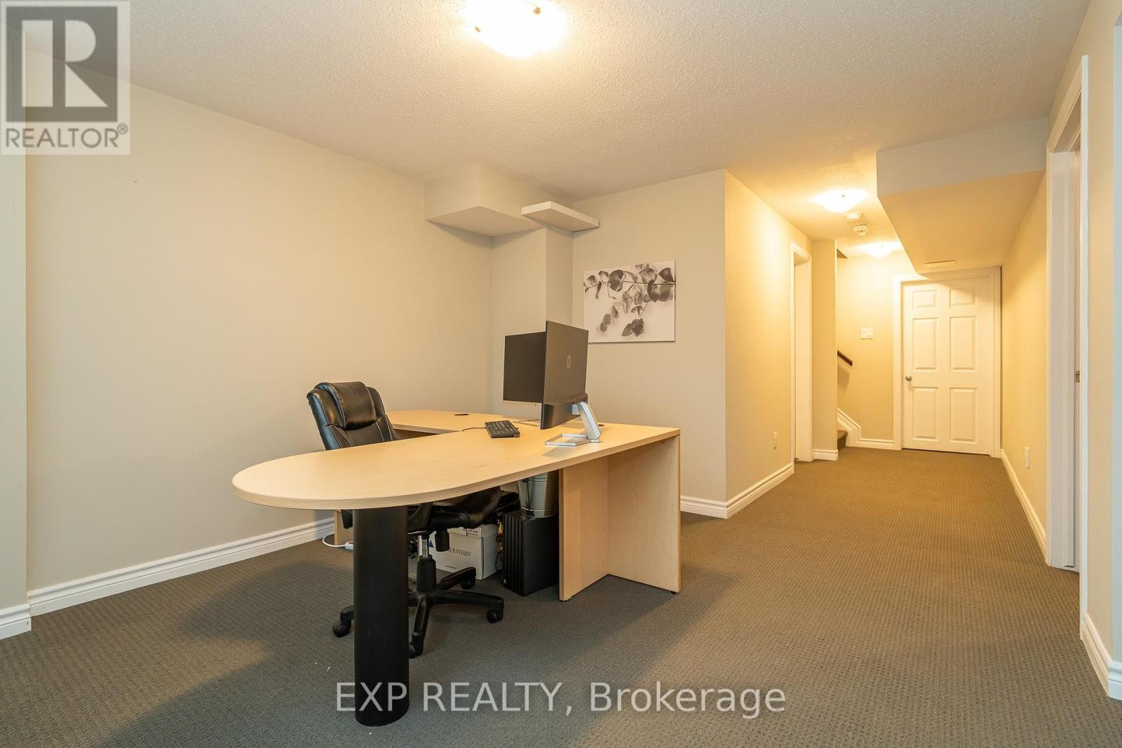 












3545 WOODROFFE AVENUE

,
Ottawa,




Ontario
K2G7A8

