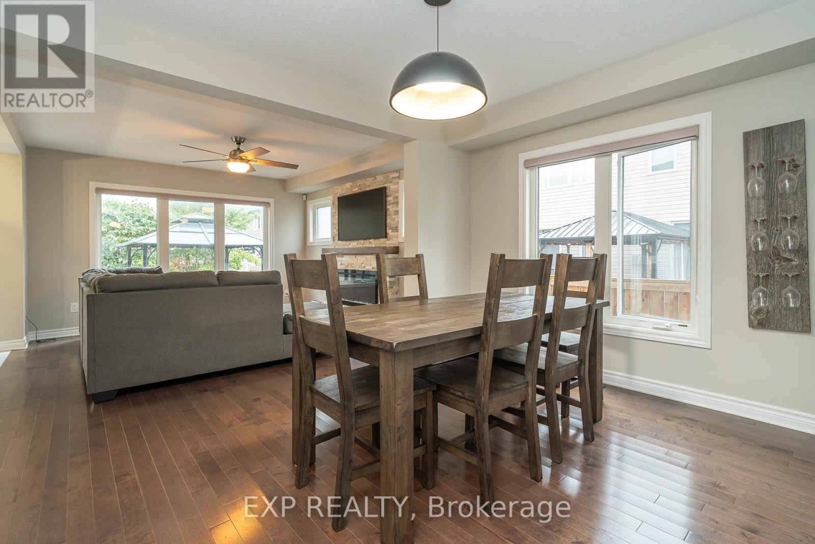 












3545 WOODROFFE AVENUE

,
Ottawa,




Ontario
K2G7A8

