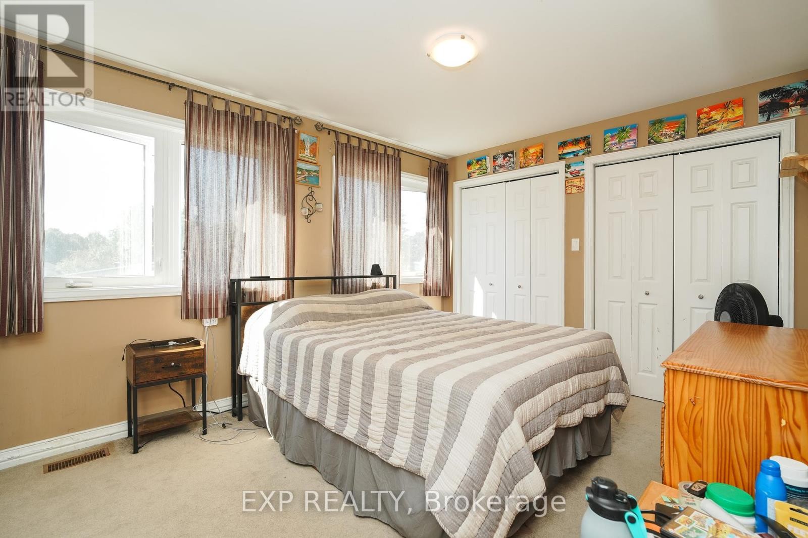 












36 KEEWATIN CRESCENT

,
Ottawa,




Ontario
K2E6Z1

