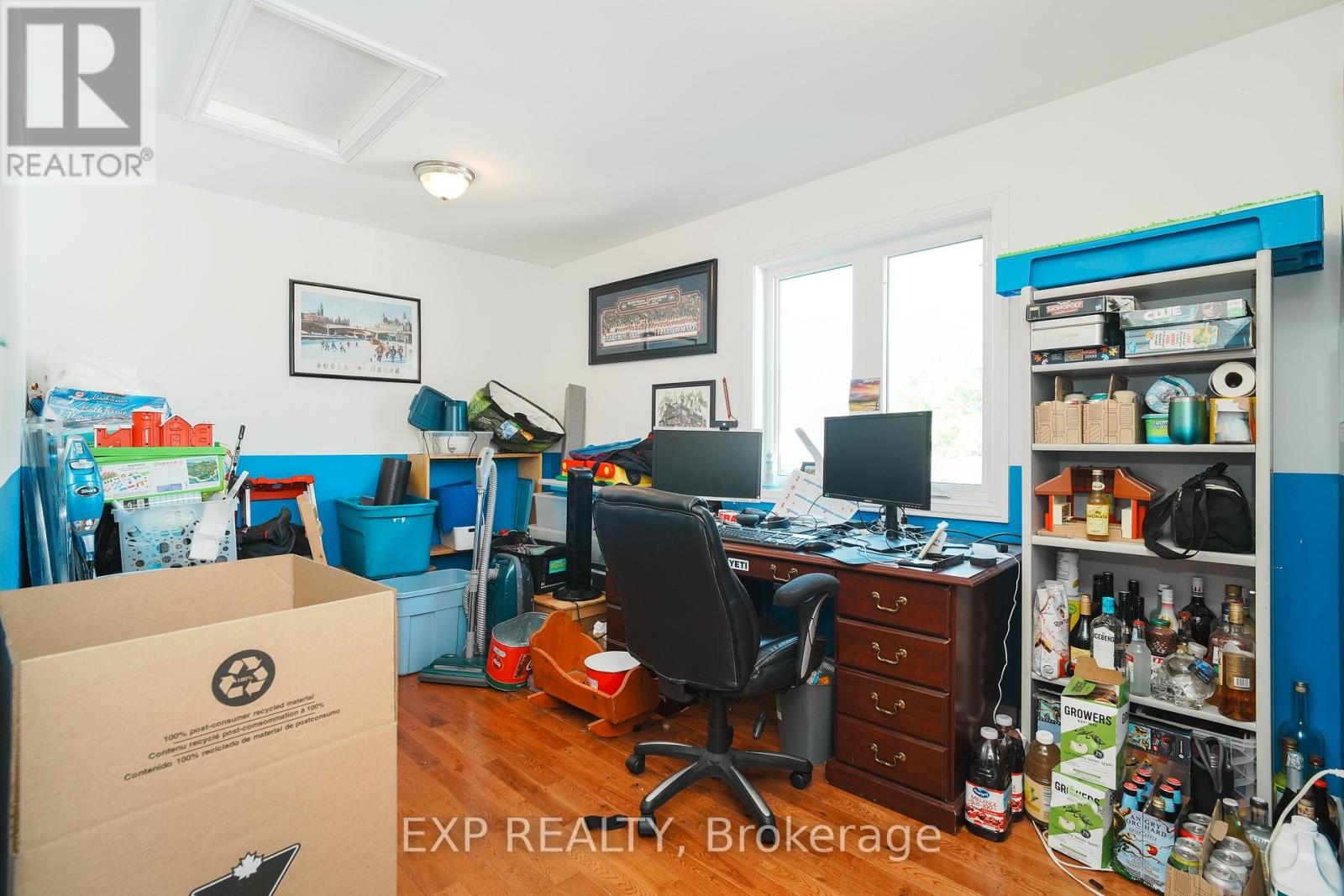 












36 KEEWATIN CRESCENT

,
Ottawa,




Ontario
K2E6Z1

