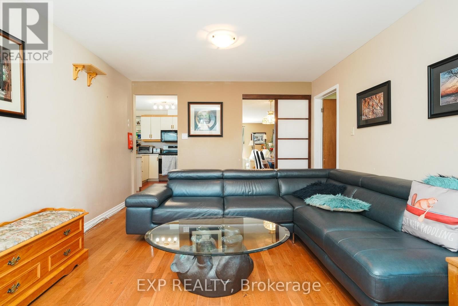 












36 KEEWATIN CRESCENT

,
Ottawa,




Ontario
K2E6Z1

