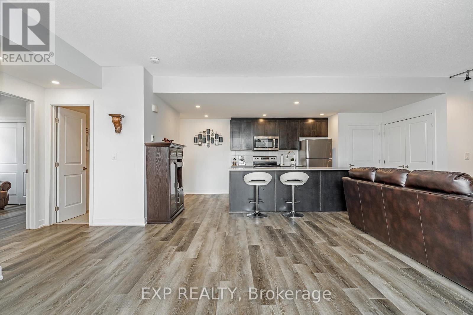 












252 BIG SKY PRIVATE

,
Ottawa,




Ontario
K1T0M8

