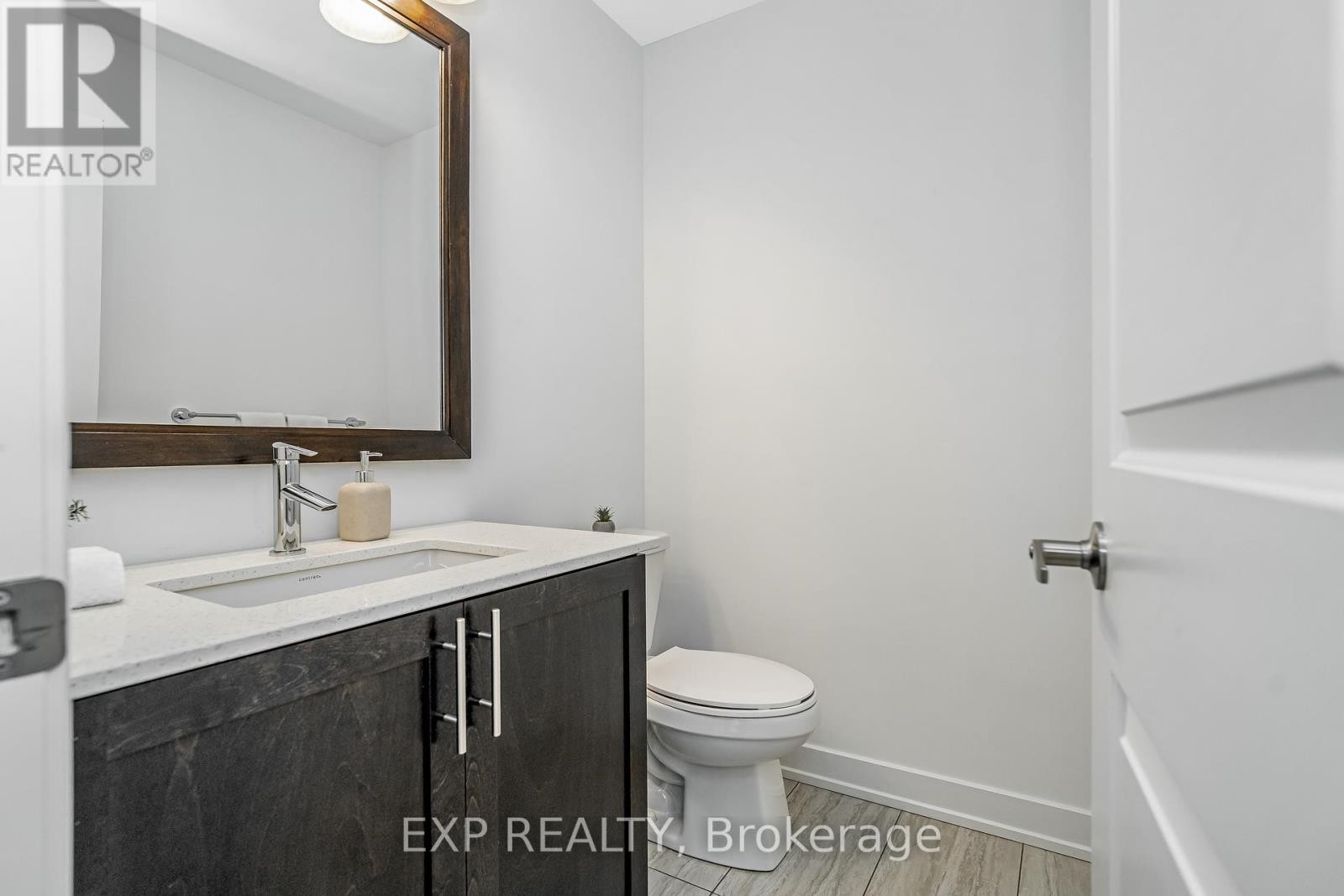 












252 BIG SKY PRIVATE

,
Ottawa,




Ontario
K1T0M8

