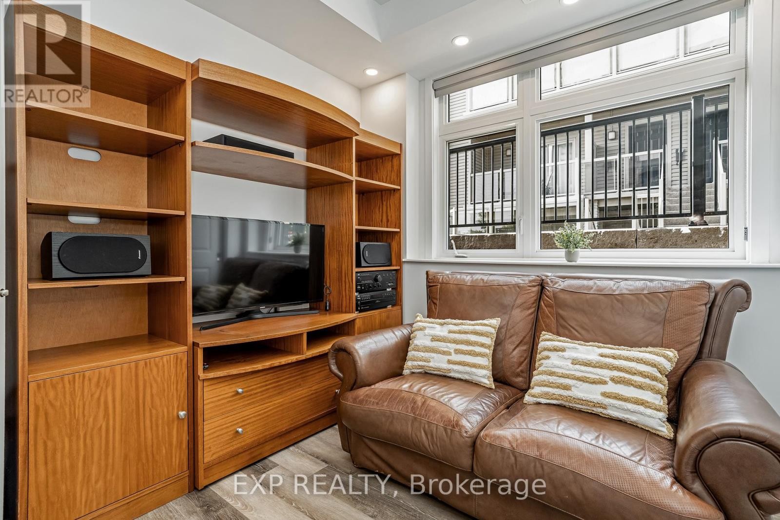 












252 BIG SKY PRIVATE

,
Ottawa,




Ontario
K1T0M8

