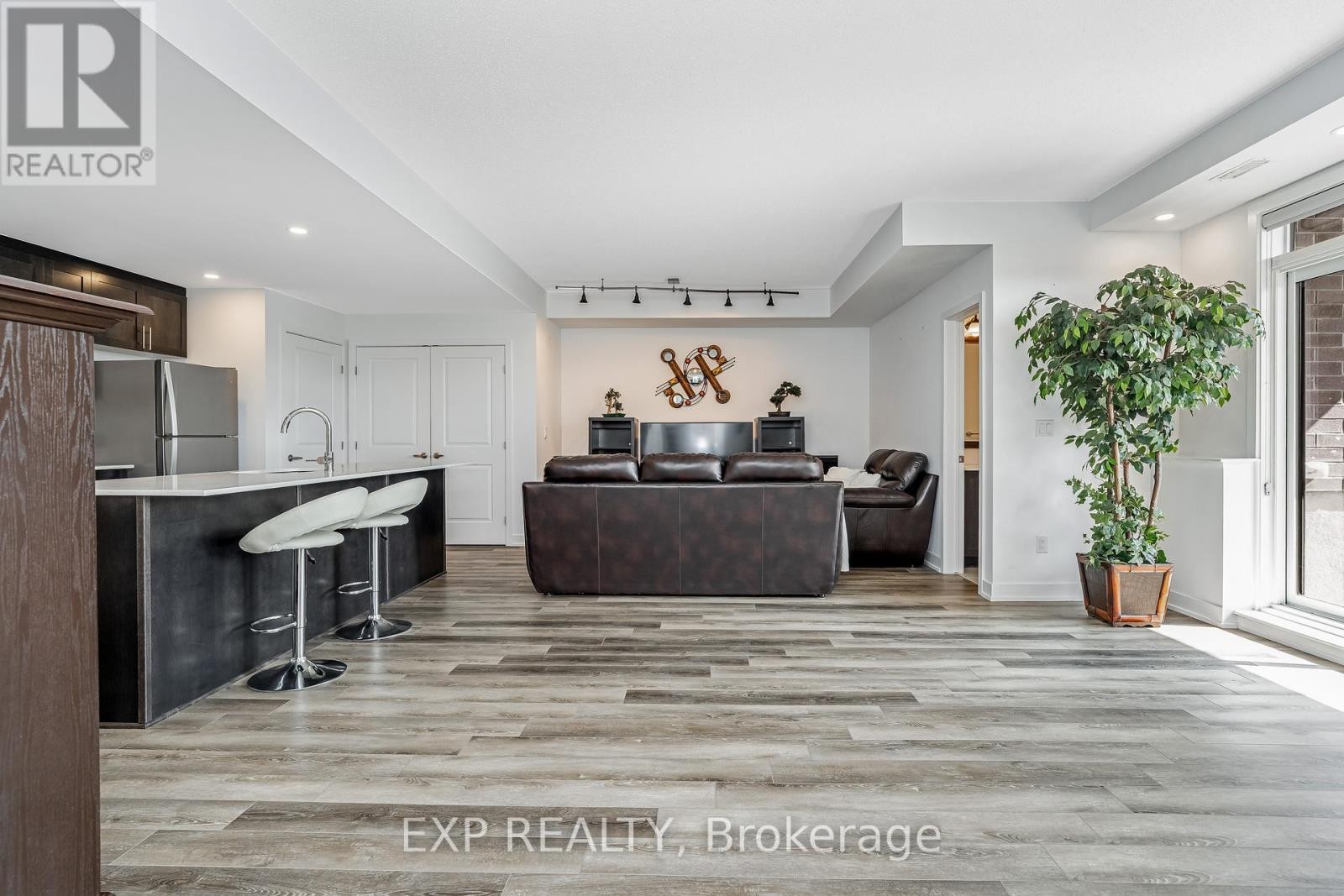 












252 BIG SKY PRIVATE

,
Ottawa,




Ontario
K1T0M8

