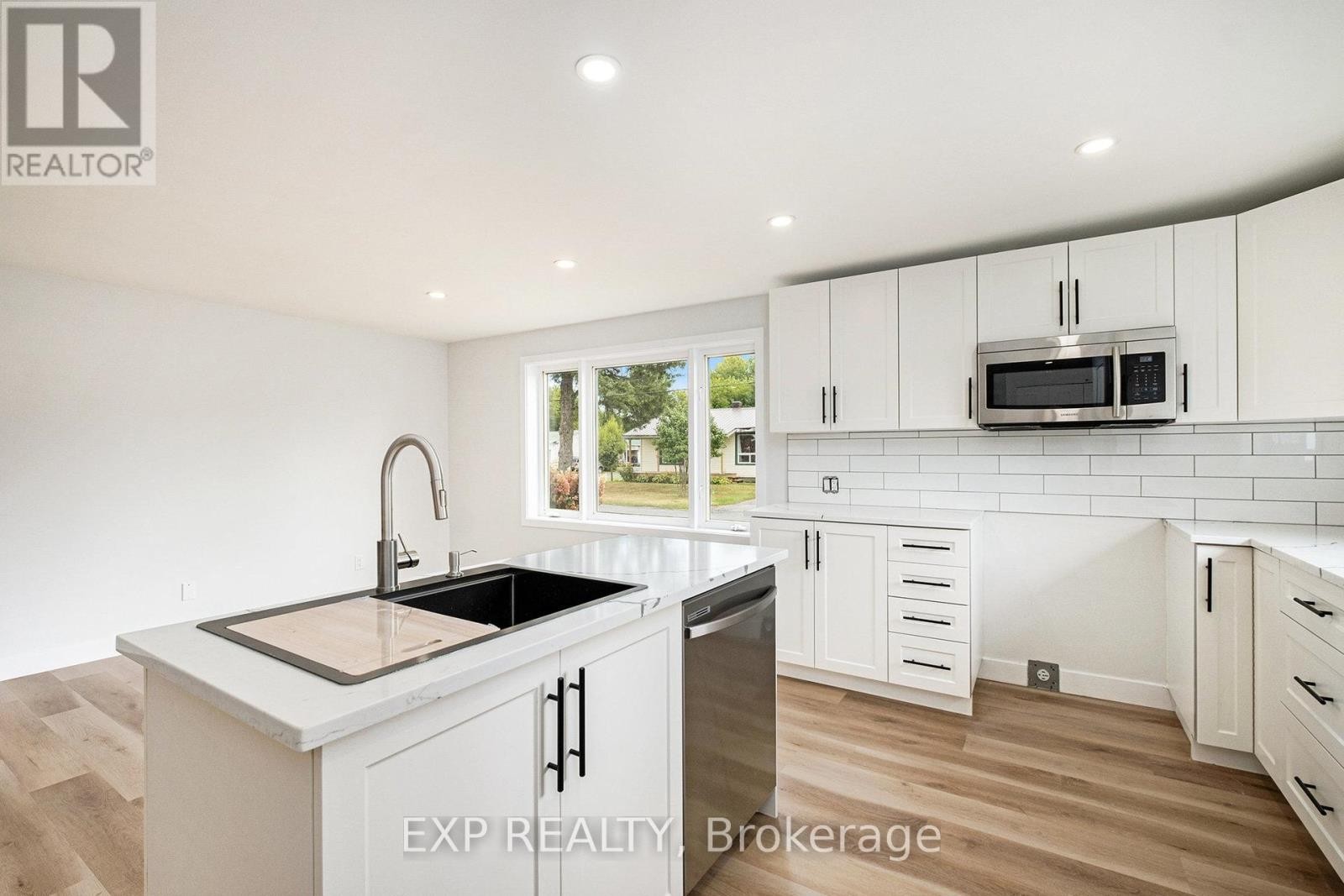 












68 ANDREW STREET

,
The Nation,




Ontario
K0A2M0


