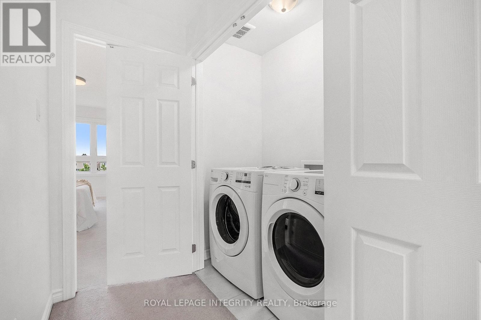 












305 LIPIZZANER STREET

,
Ottawa,




Ontario
K2S0X8

