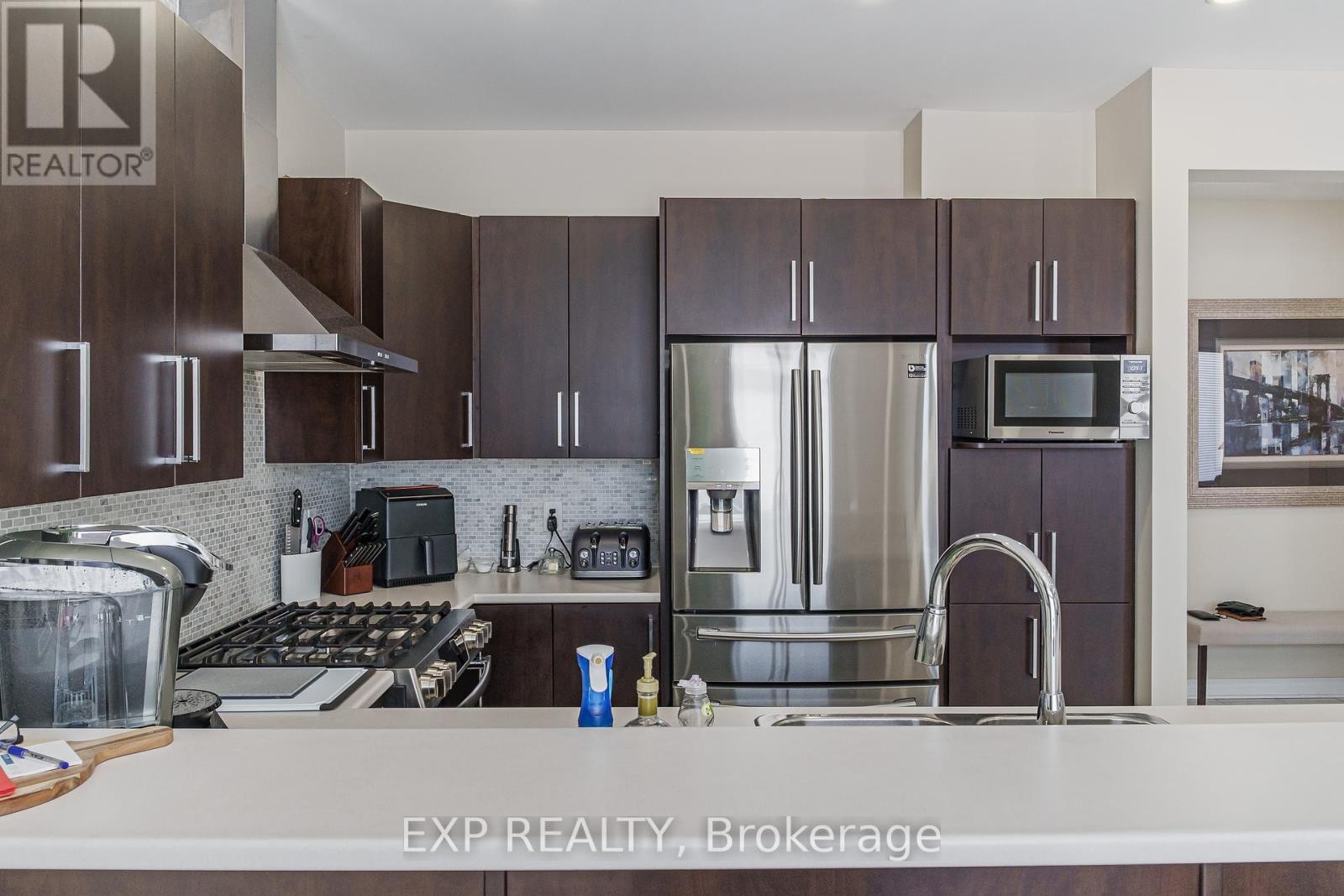 












628 EAGLE CREST HEIGHTS

,
Ottawa,




Ontario
K2S2E6

