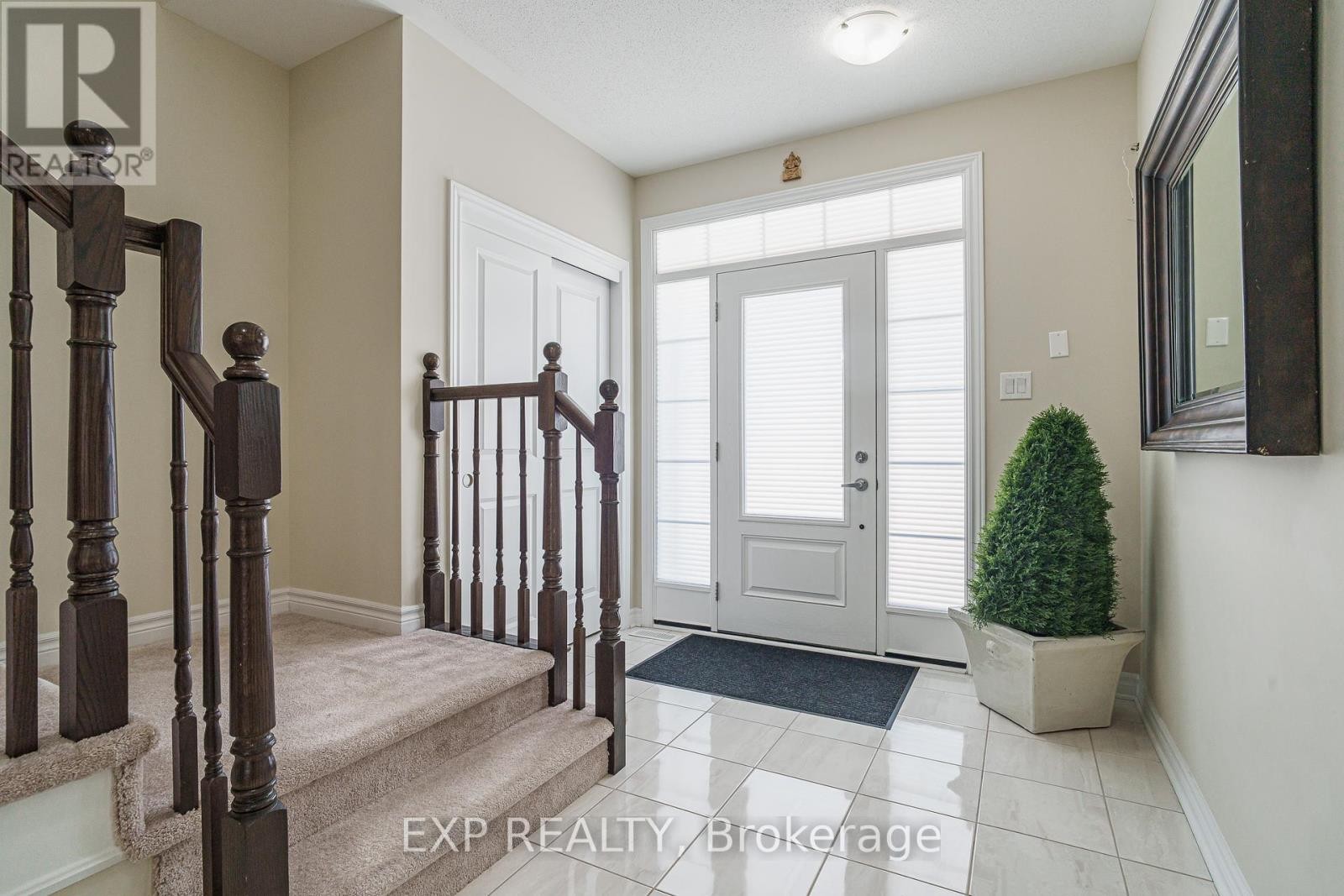 












628 EAGLE CREST HEIGHTS

,
Ottawa,




Ontario
K2S2E6

