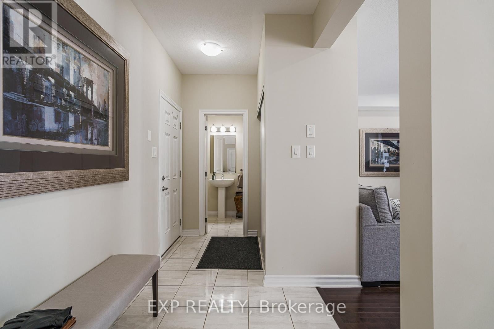 












628 EAGLE CREST HEIGHTS

,
Ottawa,




Ontario
K2S2E6

