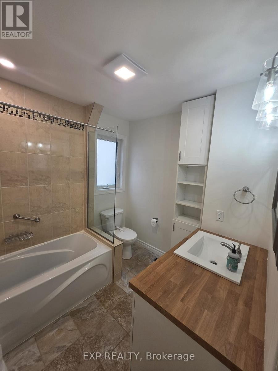 












45 TARTAN DRIVE

,
Ottawa,




Ontario
K2J2V9

