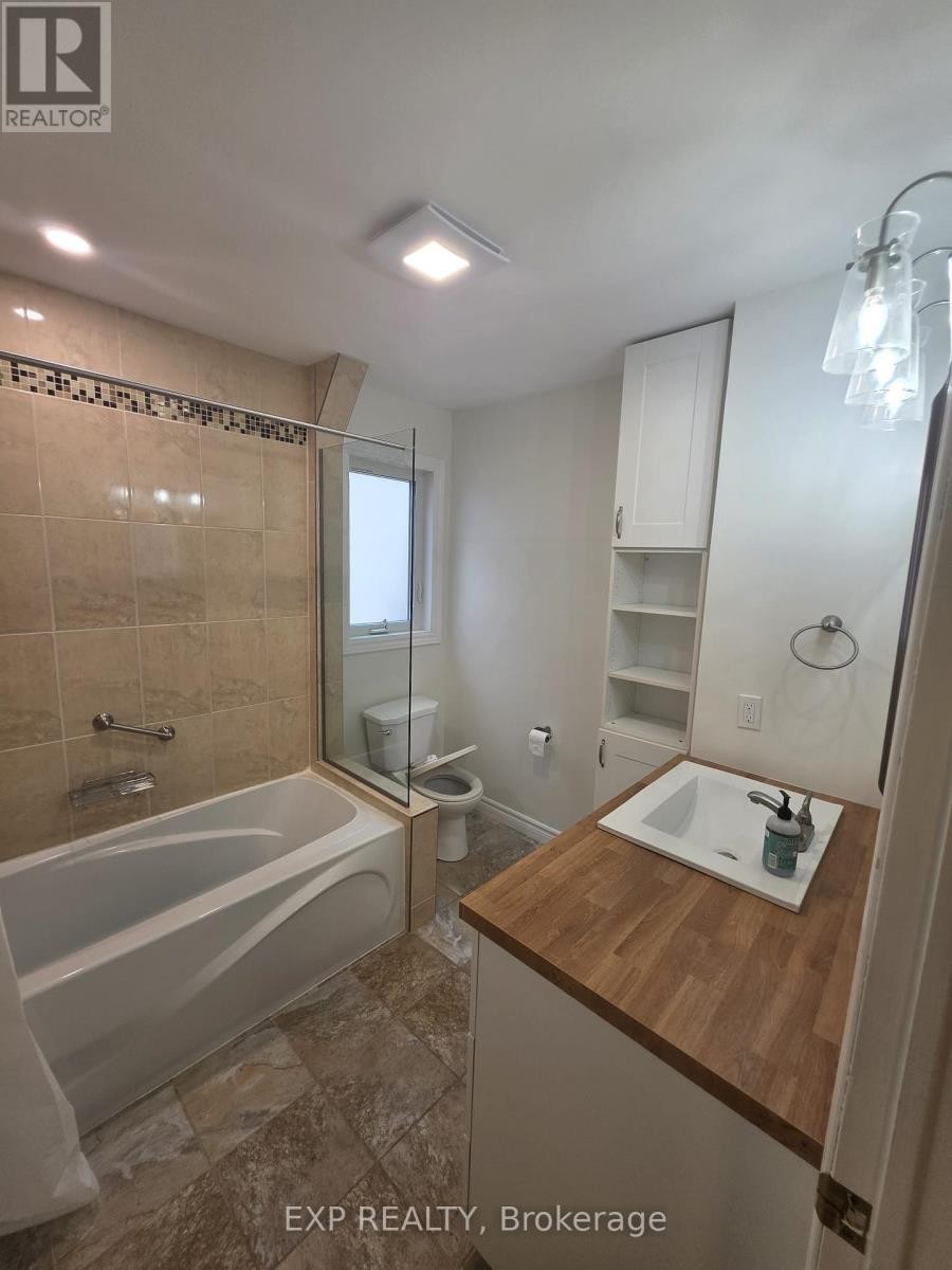 












45 TARTAN DRIVE

,
Ottawa,




Ontario
K2J2V9

