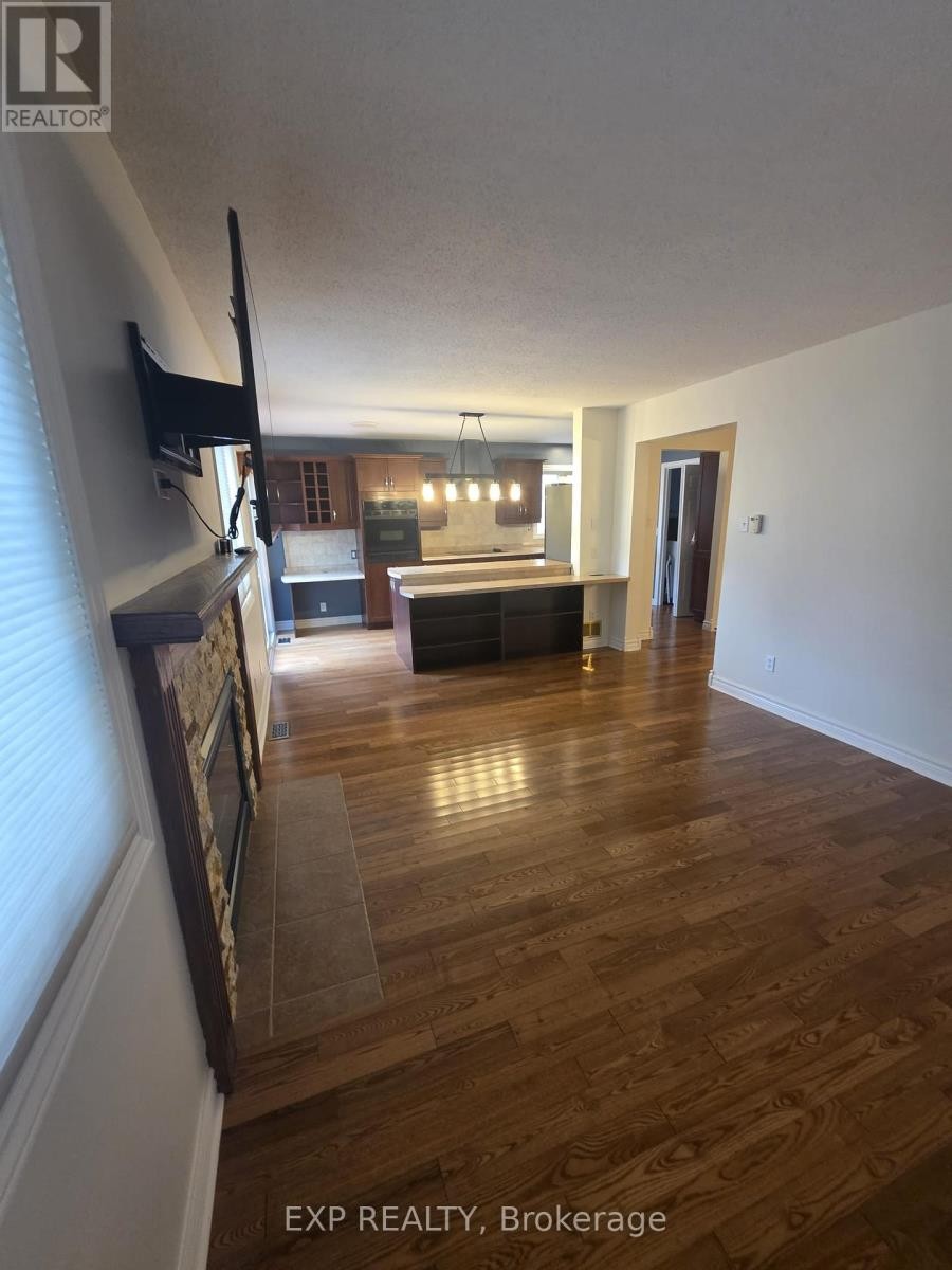 












45 TARTAN DRIVE

,
Ottawa,




Ontario
K2J2V9

