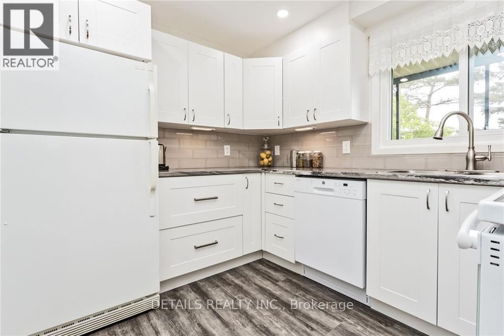 












304 - 6376 BILBERRY DRIVE N

,
Ottawa,




Ontario
K1C4P6

