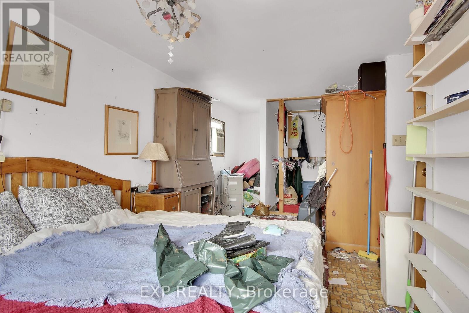 












370 DARLING, CONCESSION 10 ROAD

,
Lanark Highlands,




Ontario
K0A1P0

