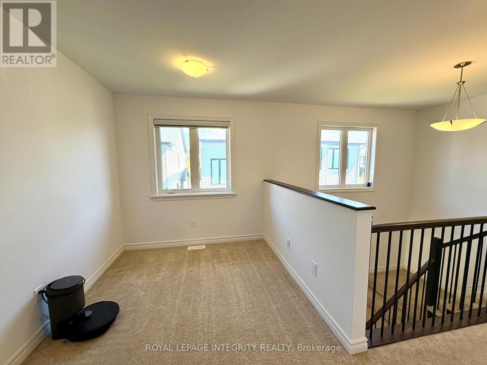 












53 WHOOPING CRANE RIDGE

,
Ottawa,




Ontario
K4M0P2

