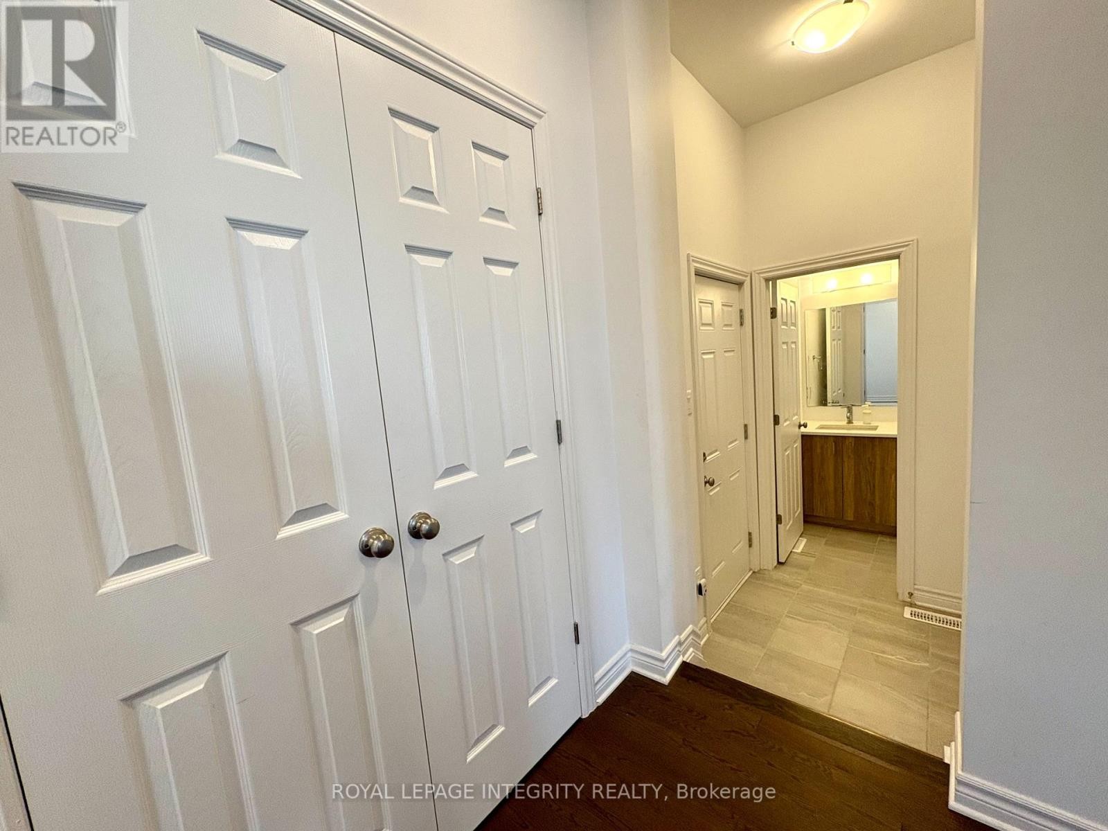 












53 WHOOPING CRANE RIDGE

,
Ottawa,




Ontario
K4M0P2

