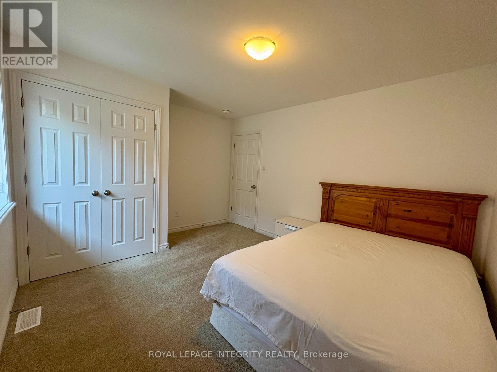 












53 WHOOPING CRANE RIDGE

,
Ottawa,




Ontario
K4M0P2

