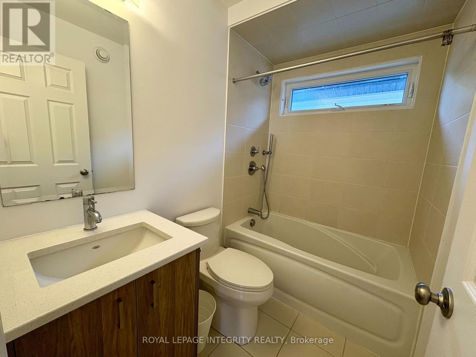 












53 WHOOPING CRANE RIDGE

,
Ottawa,




Ontario
K4M0P2

