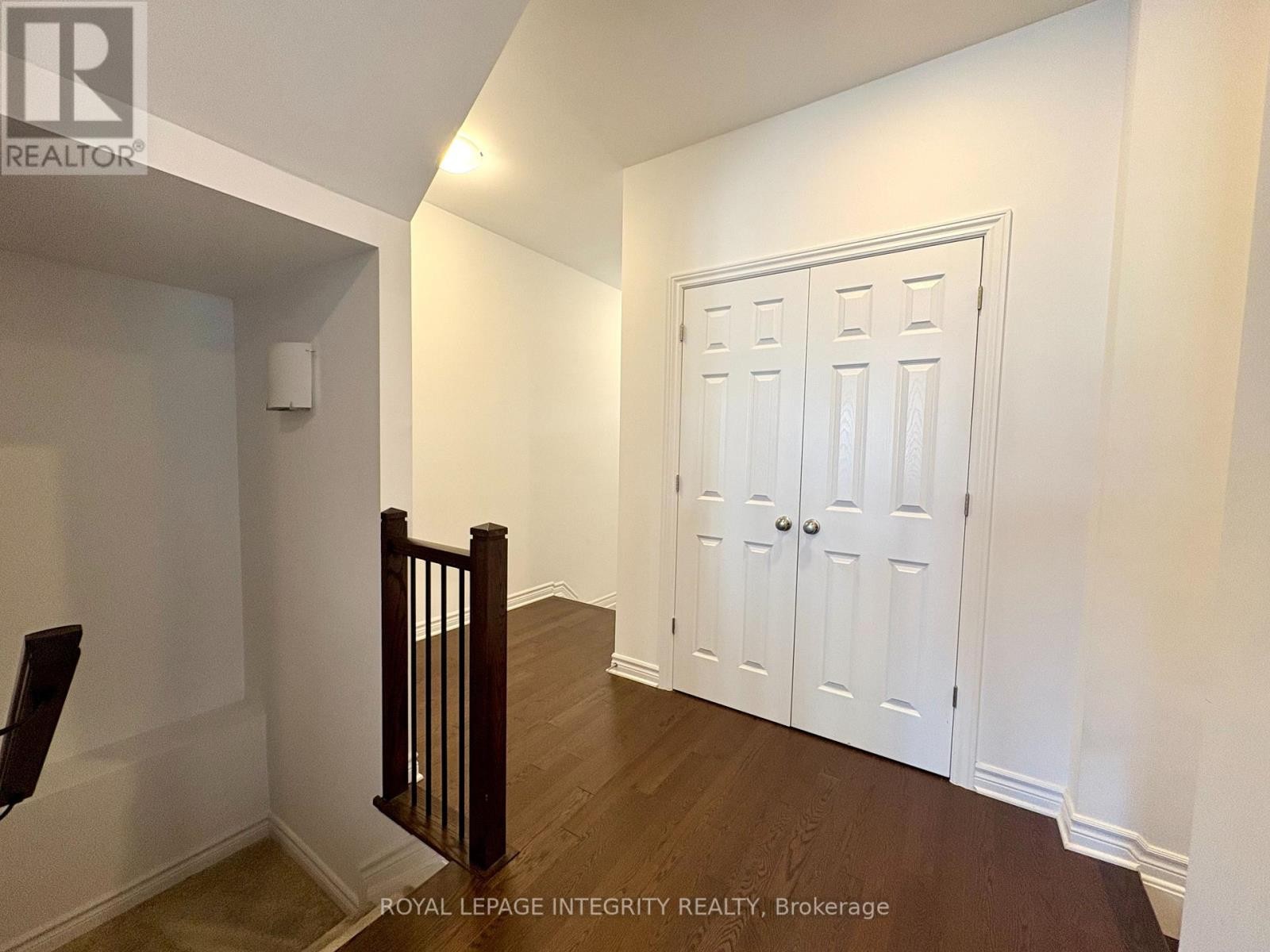 












53 WHOOPING CRANE RIDGE

,
Ottawa,




Ontario
K4M0P2

