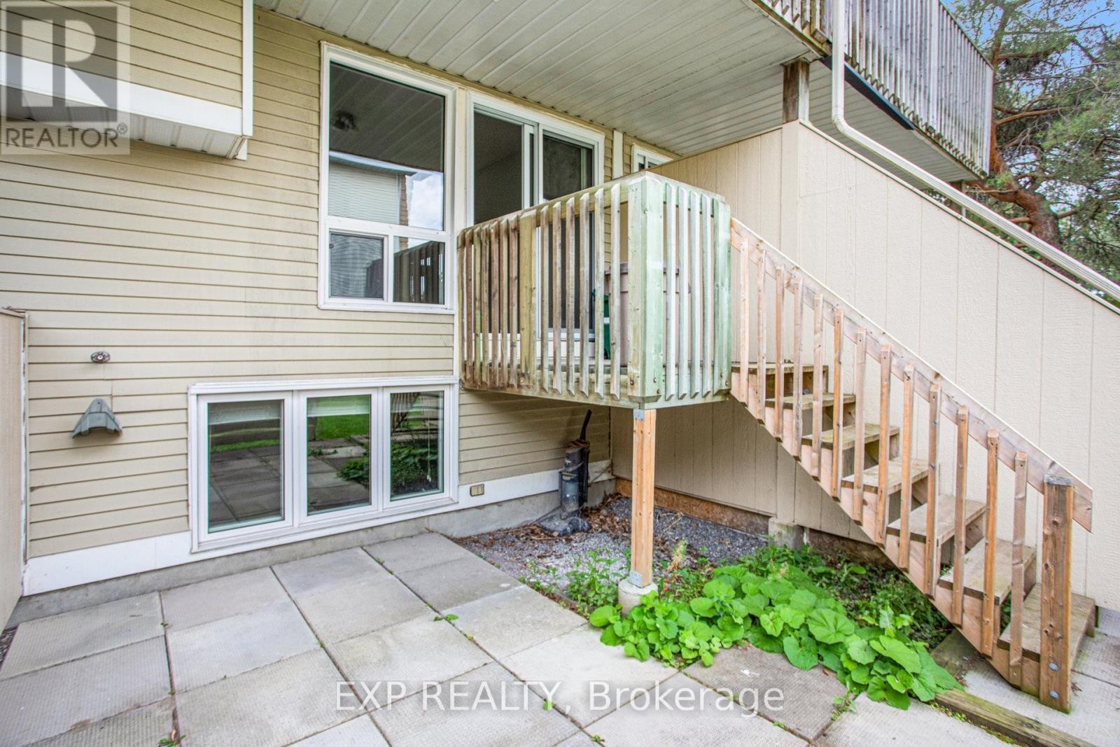 












6603A - 6603 BILBERRY DRIVE

,
Ottawa,




Ontario
K1C4N5

