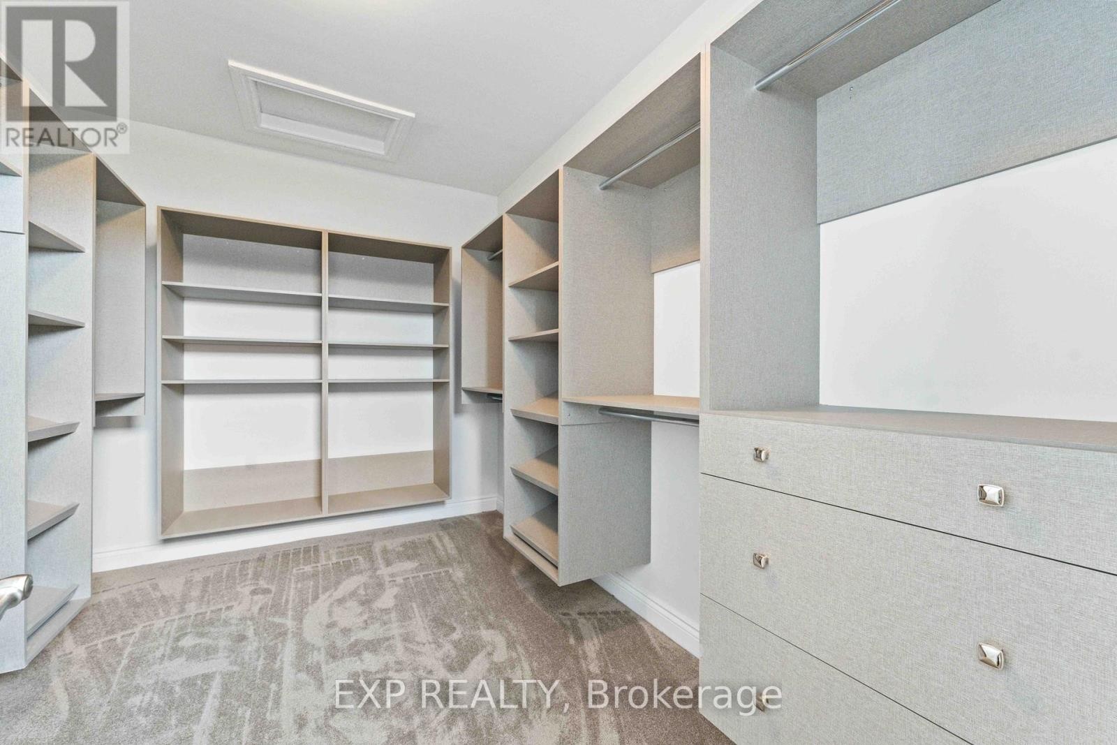 












156 FINSBURY AVENUE E

,
Ottawa,




Ontario
K2S1B6

