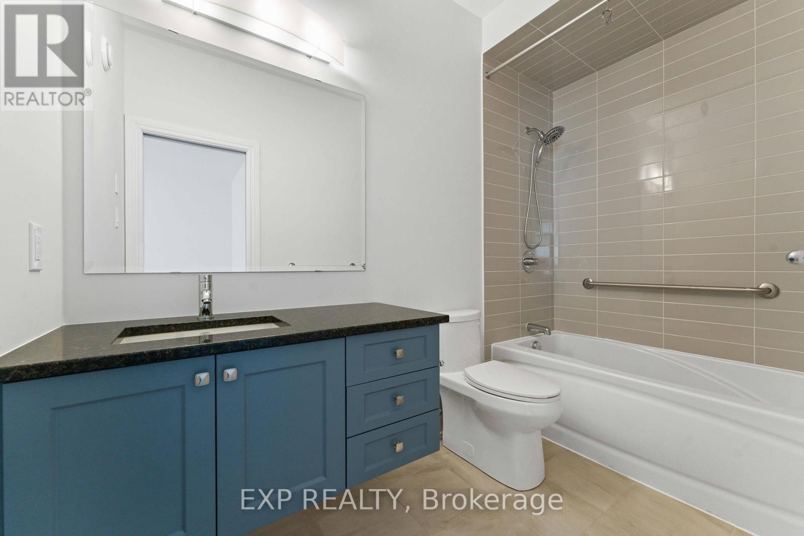 












156 FINSBURY AVENUE E

,
Ottawa,




Ontario
K2S1B6

