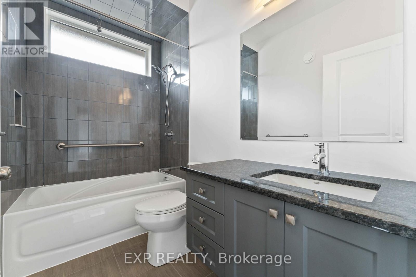 












156 FINSBURY AVENUE E

,
Ottawa,




Ontario
K2S1B6

