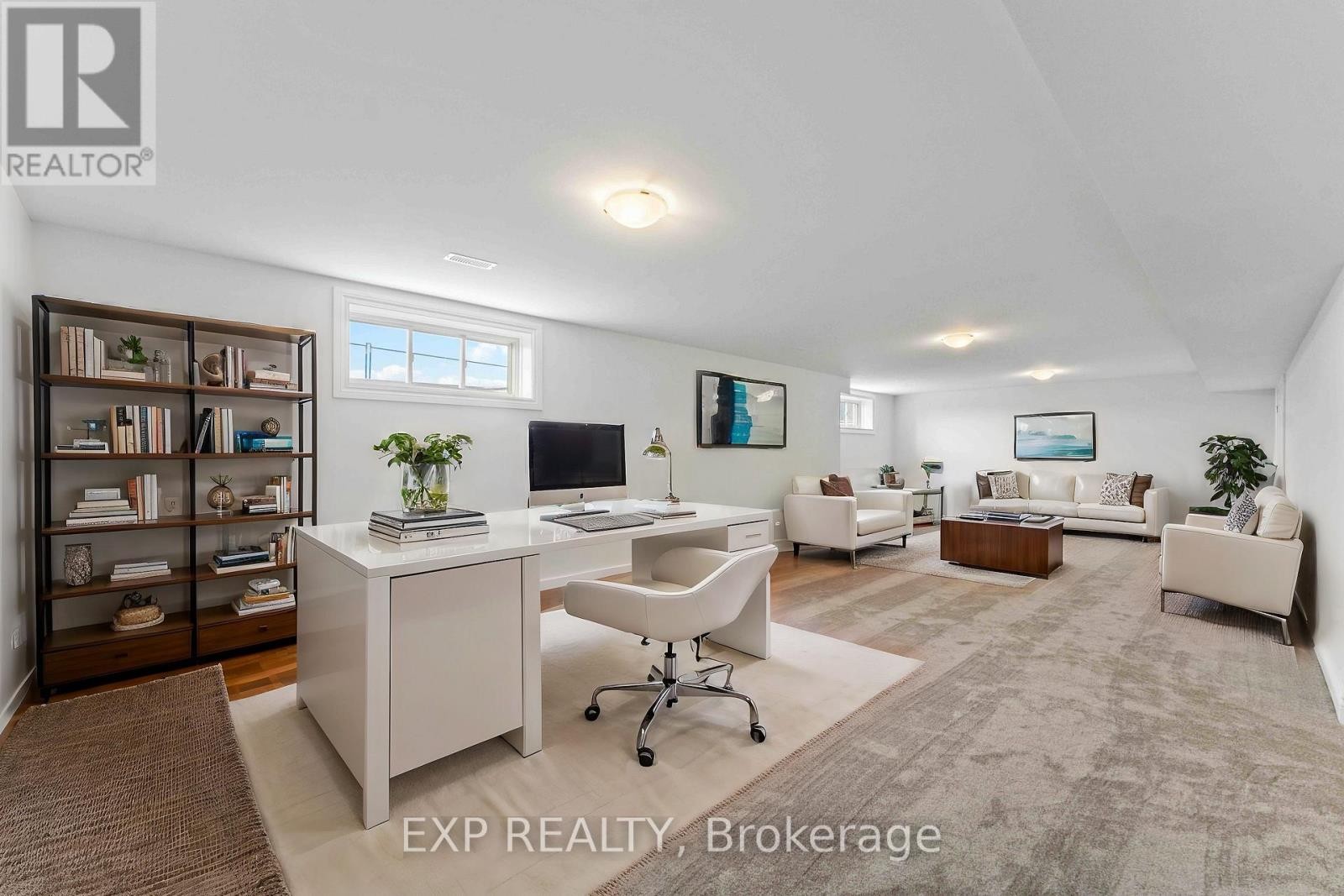 












156 FINSBURY AVENUE E

,
Ottawa,




Ontario
K2S1B6

