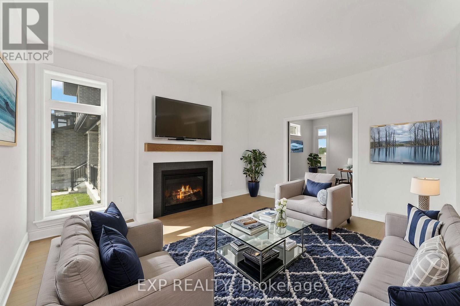 












156 FINSBURY AVENUE E

,
Ottawa,




Ontario
K2S1B6

