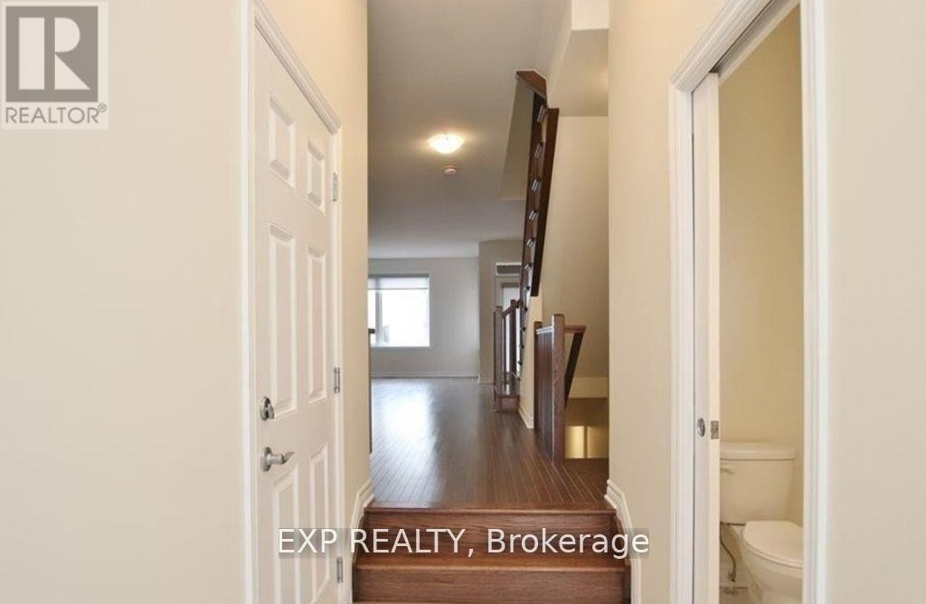 












18 ROOKIE CRESCENT

,
Ottawa,




Ontario
K2V0R9

