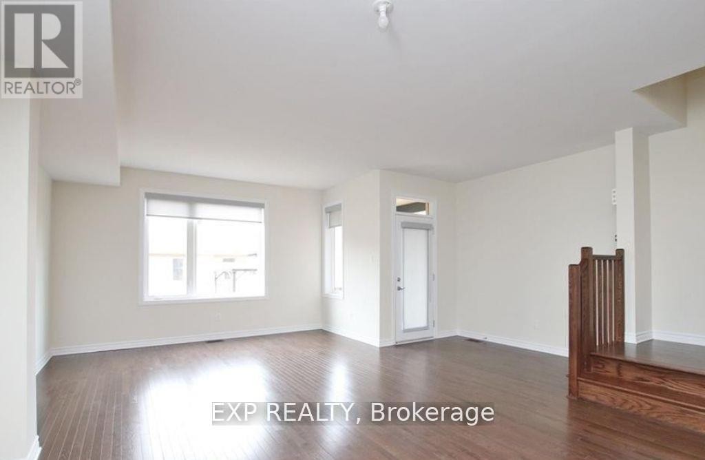 












18 ROOKIE CRESCENT

,
Ottawa,




Ontario
K2V0R9

