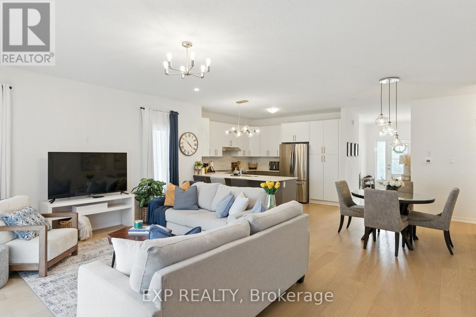 












202 DOWSLEY CRESCENT

,
Brockville,




Ontario
K6V0E2

