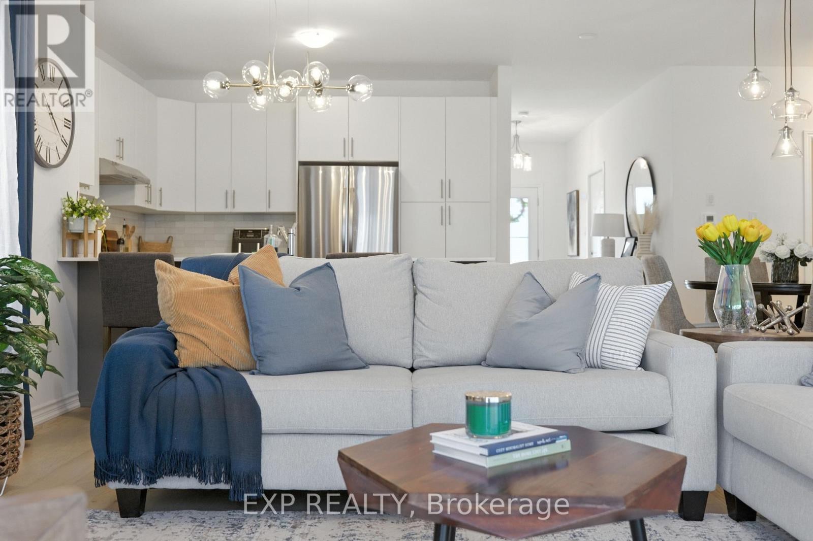 












202 DOWSLEY CRESCENT

,
Brockville,




Ontario
K6V0E2

