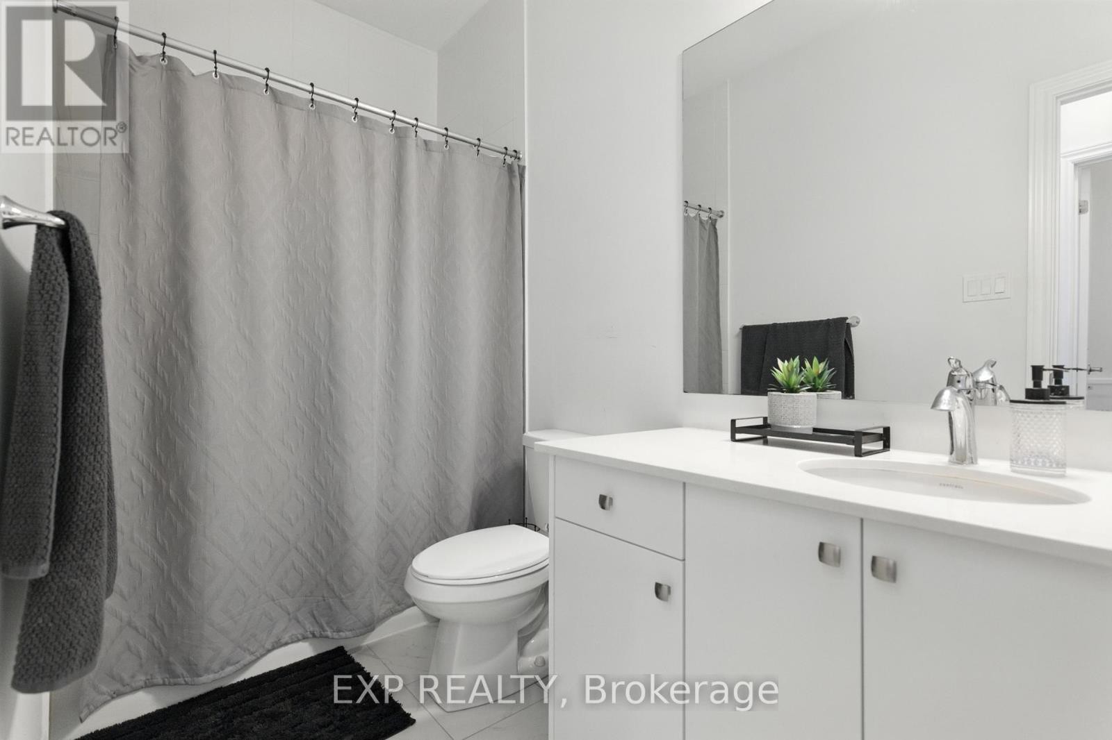












202 DOWSLEY CRESCENT

,
Brockville,




Ontario
K6V0E2

