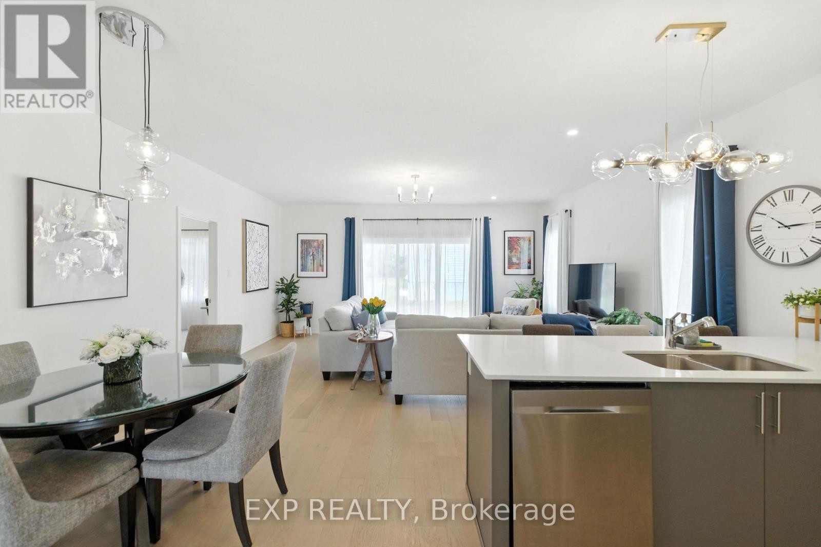 












202 DOWSLEY CRESCENT

,
Brockville,




Ontario
K6V0E2

