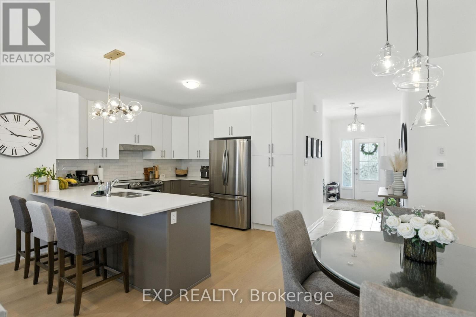 












202 DOWSLEY CRESCENT

,
Brockville,




Ontario
K6V0E2

