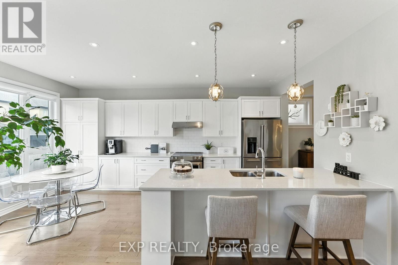 












68 PALFREY WAY

,
Ottawa,




Ontario
K2V0B4

