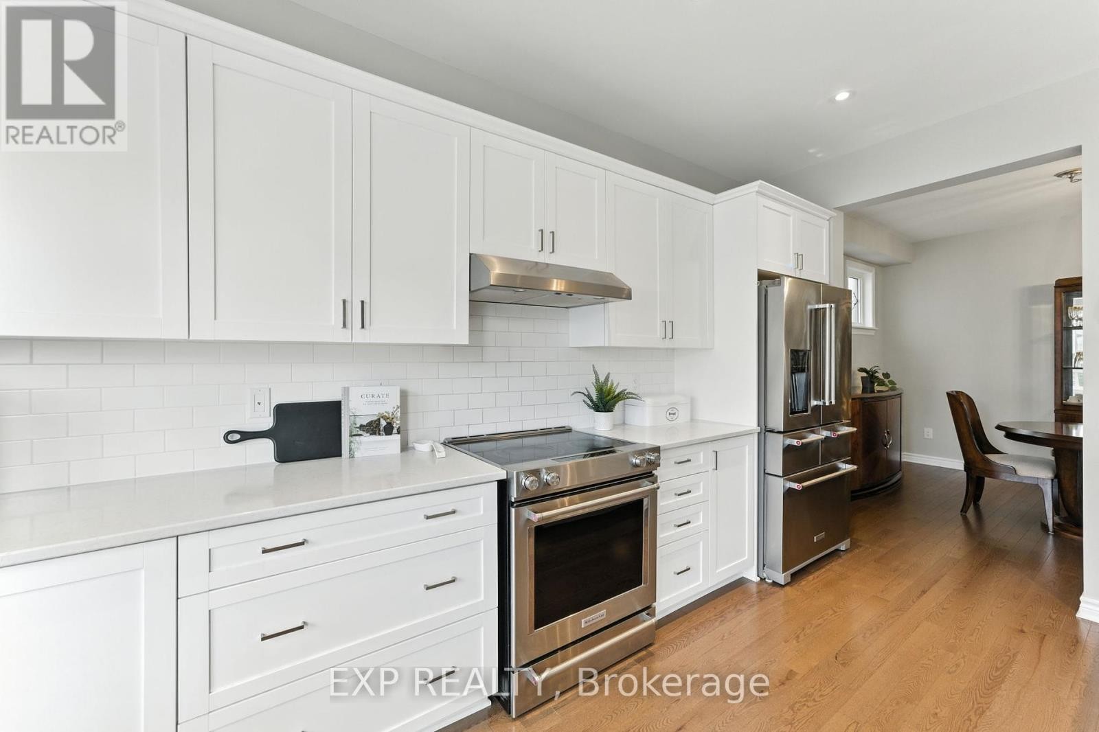 












68 PALFREY WAY

,
Ottawa,




Ontario
K2V0B4

