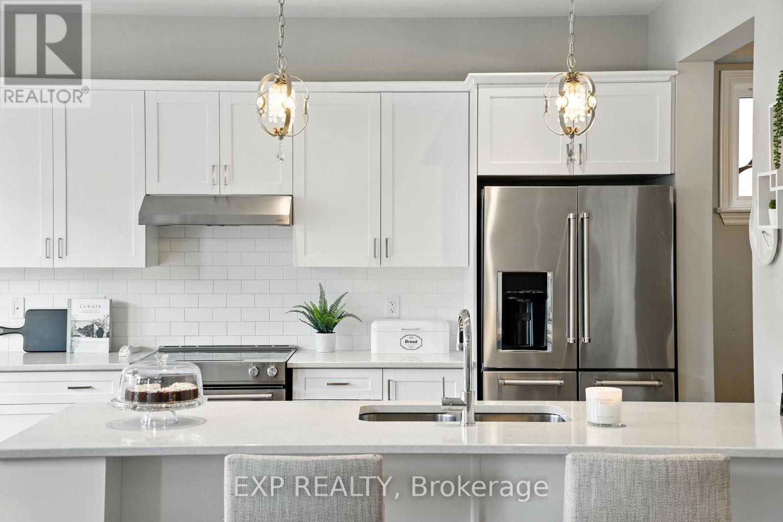 












68 PALFREY WAY

,
Ottawa,




Ontario
K2V0B4

