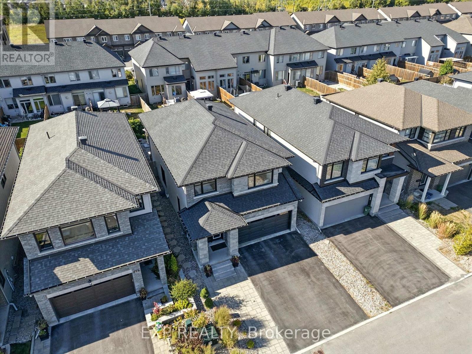 












68 PALFREY WAY

,
Ottawa,




Ontario
K2V0B4

