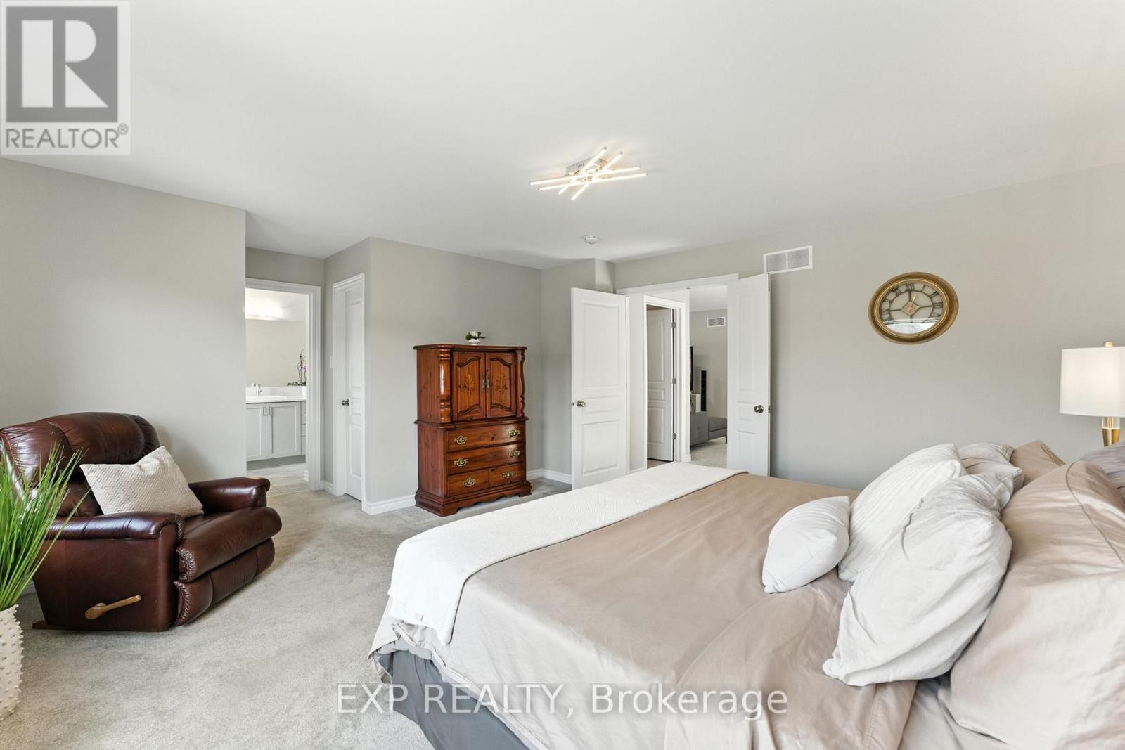 












68 PALFREY WAY

,
Ottawa,




Ontario
K2V0B4

