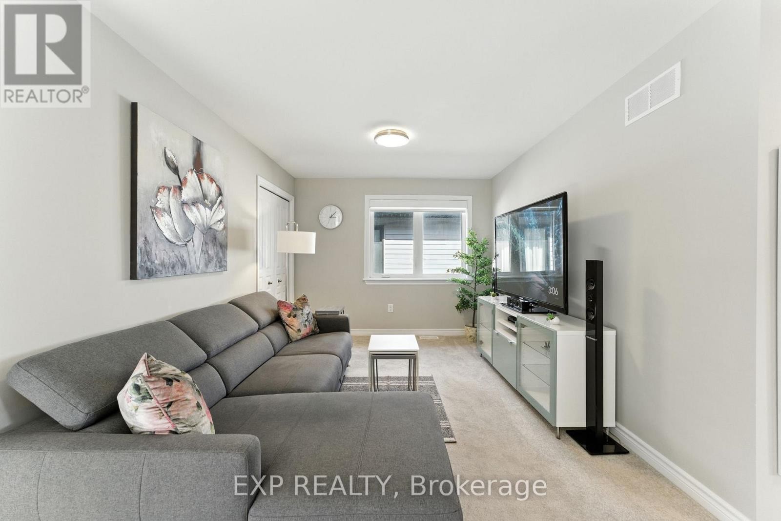 












68 PALFREY WAY

,
Ottawa,




Ontario
K2V0B4

