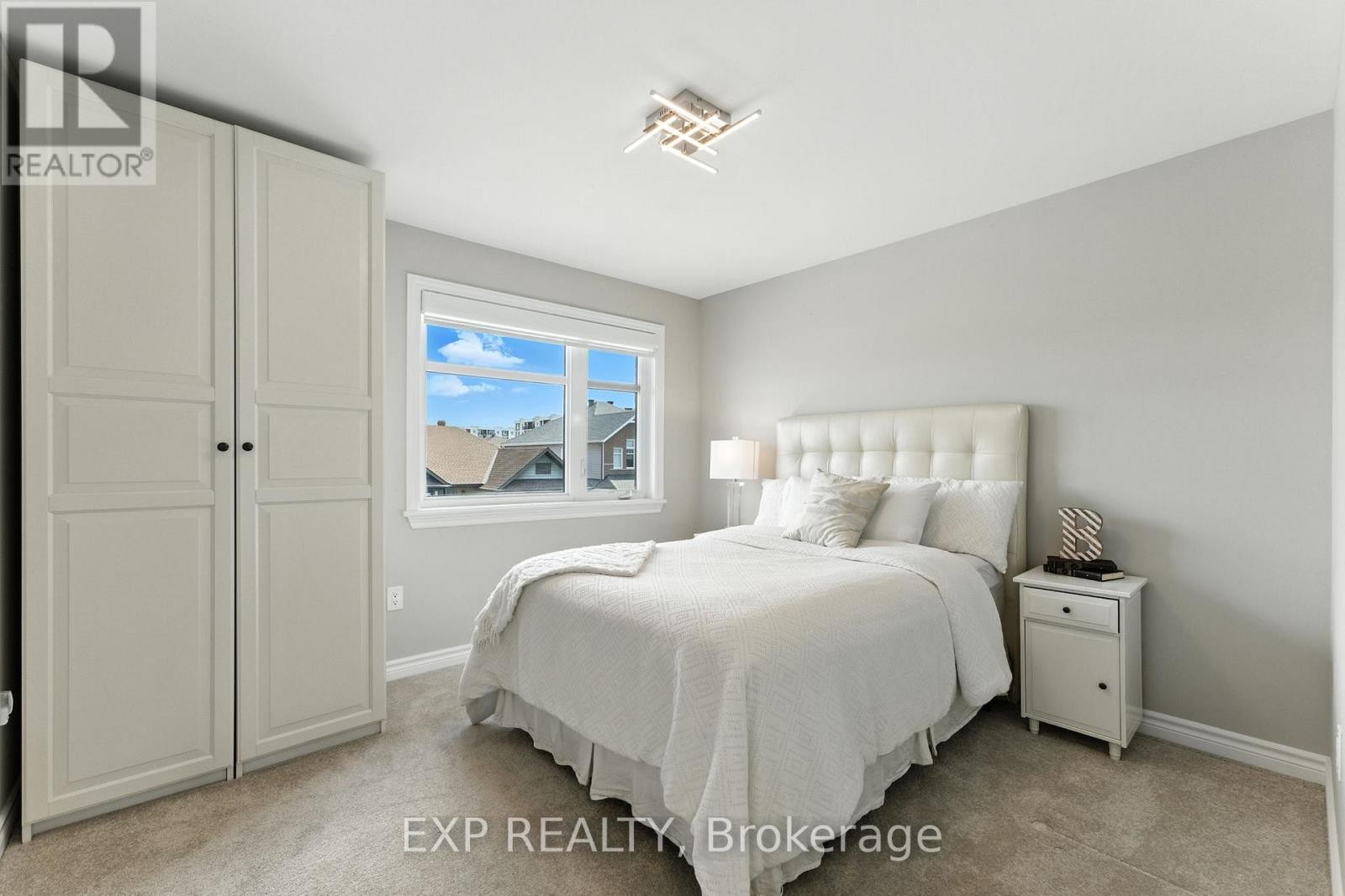 












68 PALFREY WAY

,
Ottawa,




Ontario
K2V0B4

