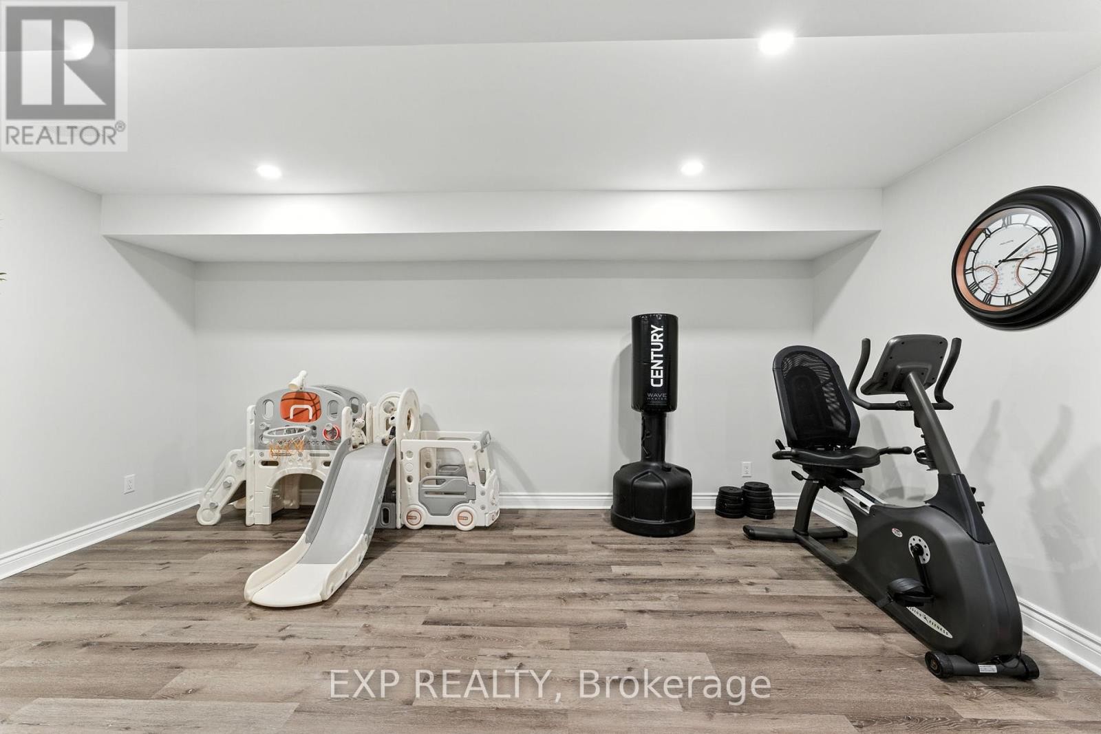 












68 PALFREY WAY

,
Ottawa,




Ontario
K2V0B4


