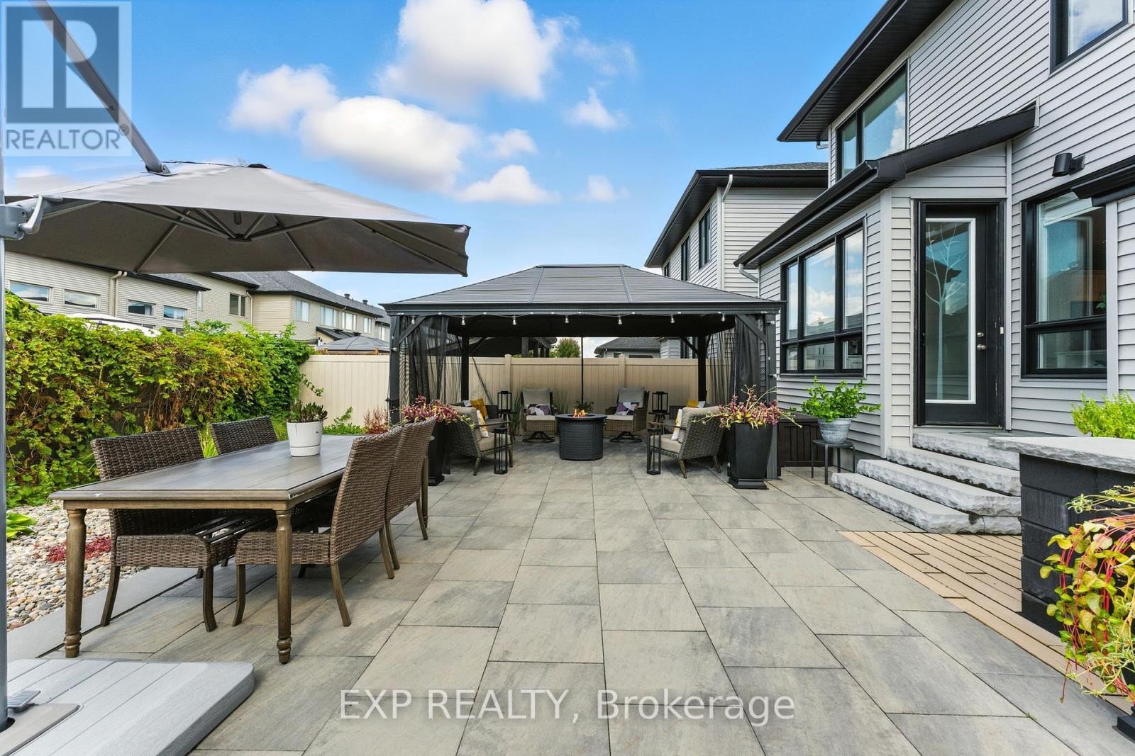












68 PALFREY WAY

,
Ottawa,




Ontario
K2V0B4

