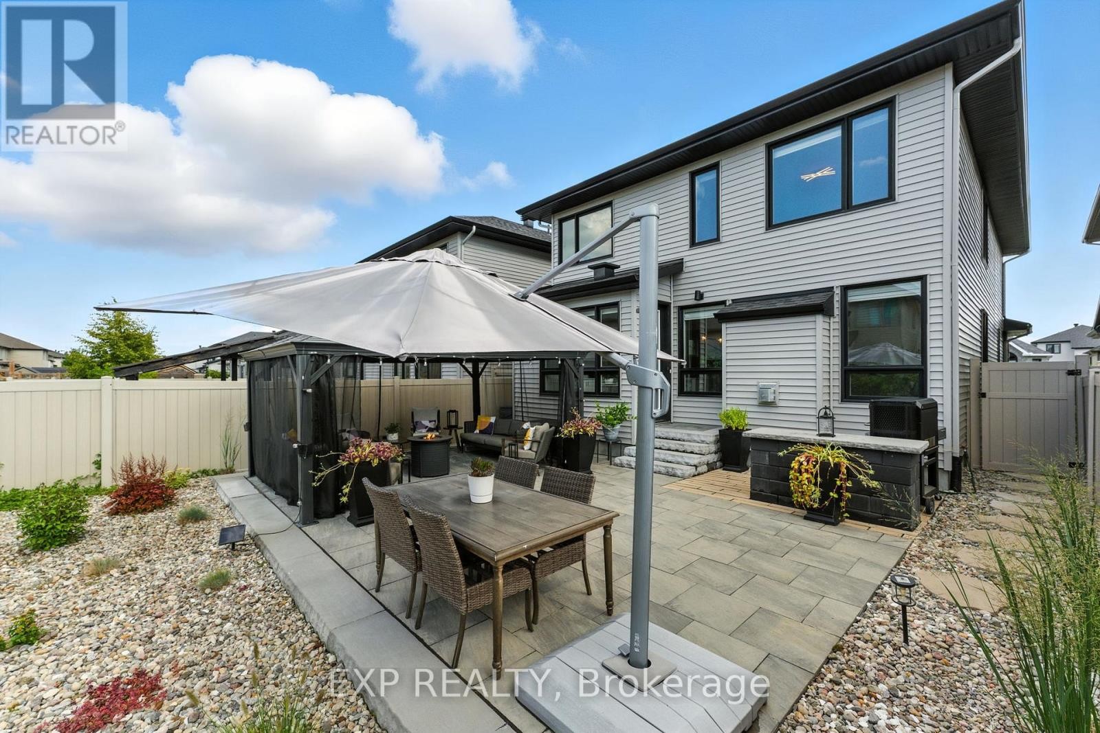 












68 PALFREY WAY

,
Ottawa,




Ontario
K2V0B4

