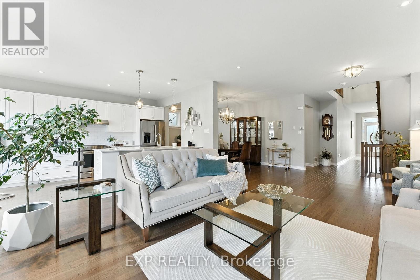 












68 PALFREY WAY

,
Ottawa,




Ontario
K2V0B4

