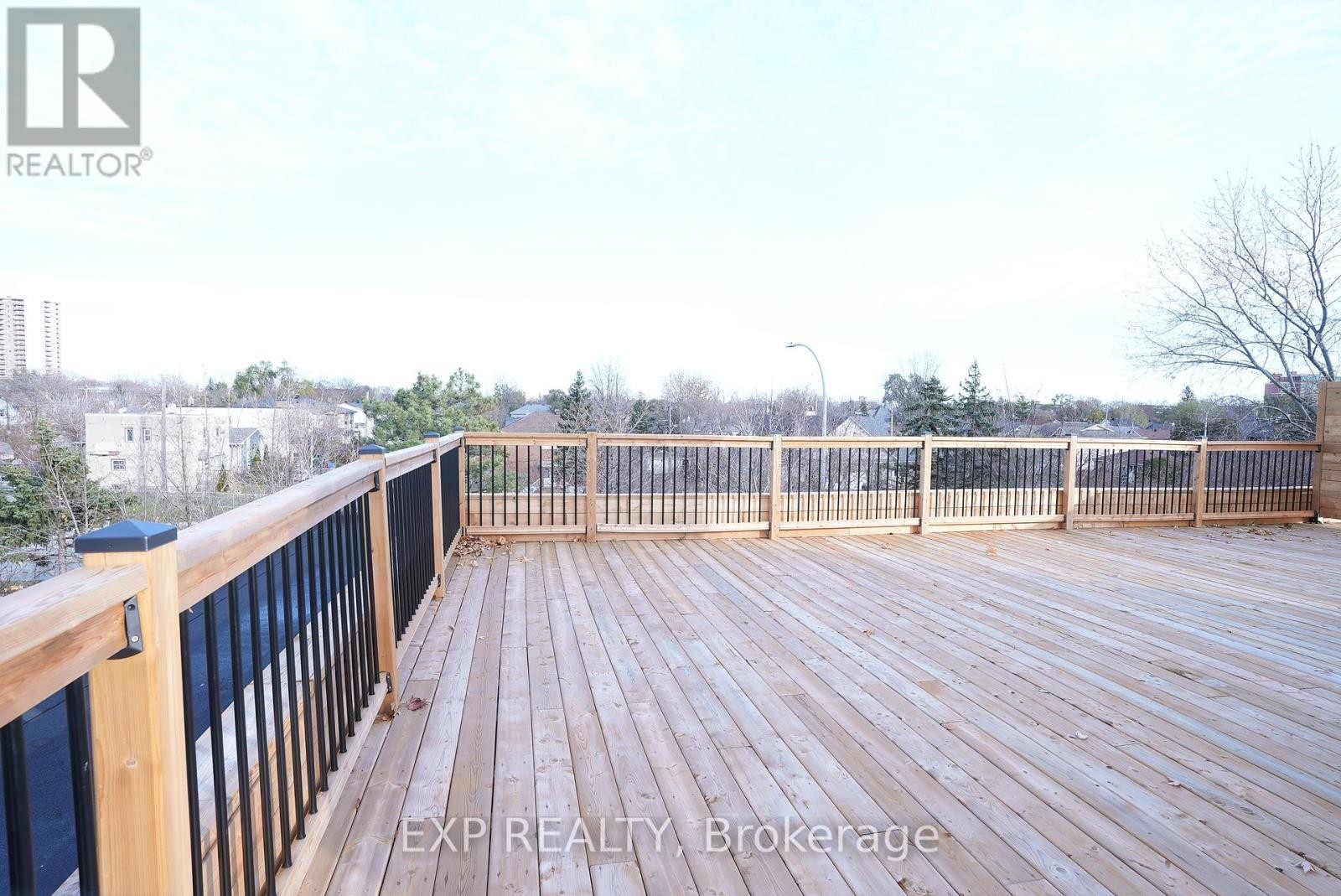 












62 COLUMBUS AVENUE S

,
Ottawa,




Ontario
K1K1R3

