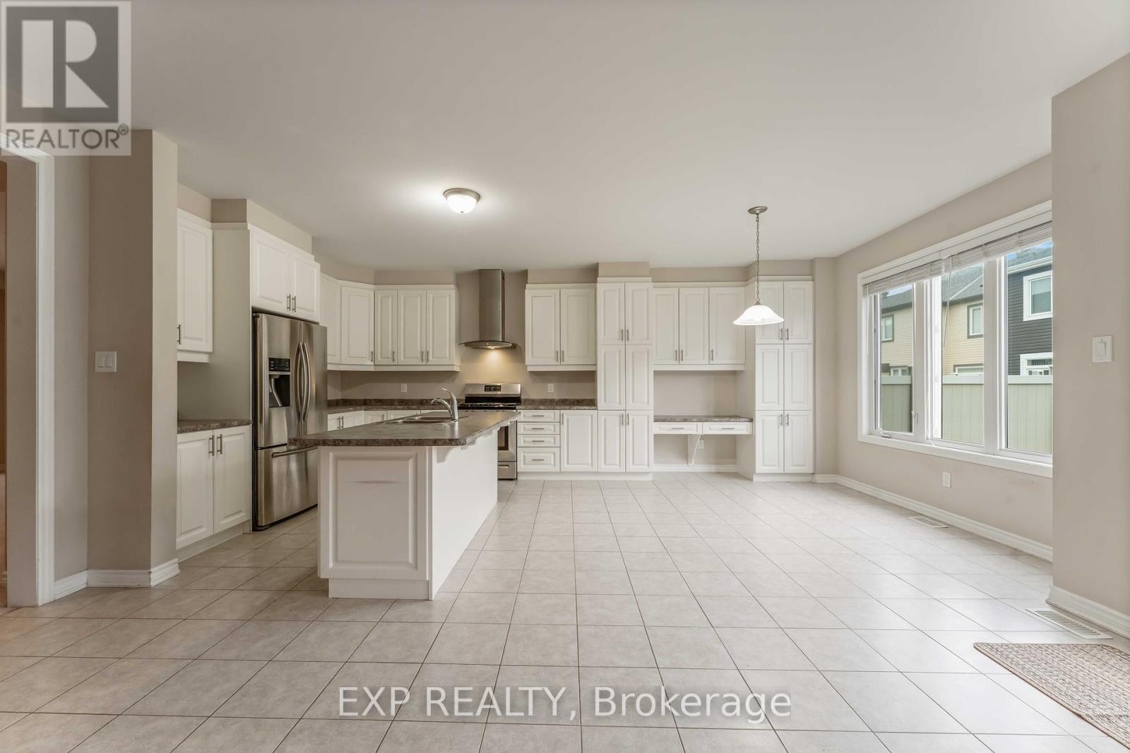 












206 PONDEROSA STREET

,
Ottawa,




Ontario
K2V0J6

